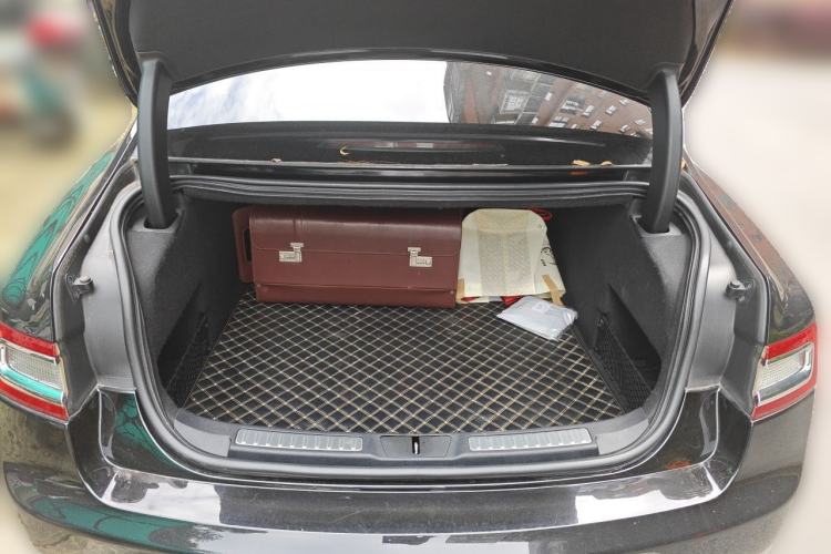 Used Lincoln Continental 2017 3.0T Four-Wheel Drive Prestige Edition Trunk