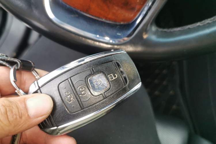 Used Lincoln Continental 2017 2.0T Two-Wheel Drive Deluxe Edition Vehicle Key