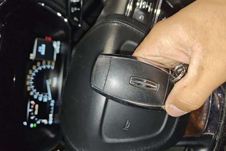 Used Lincoln Continental 2017 2.0T Two-Wheel Drive Prestige Edition Vehicle Key