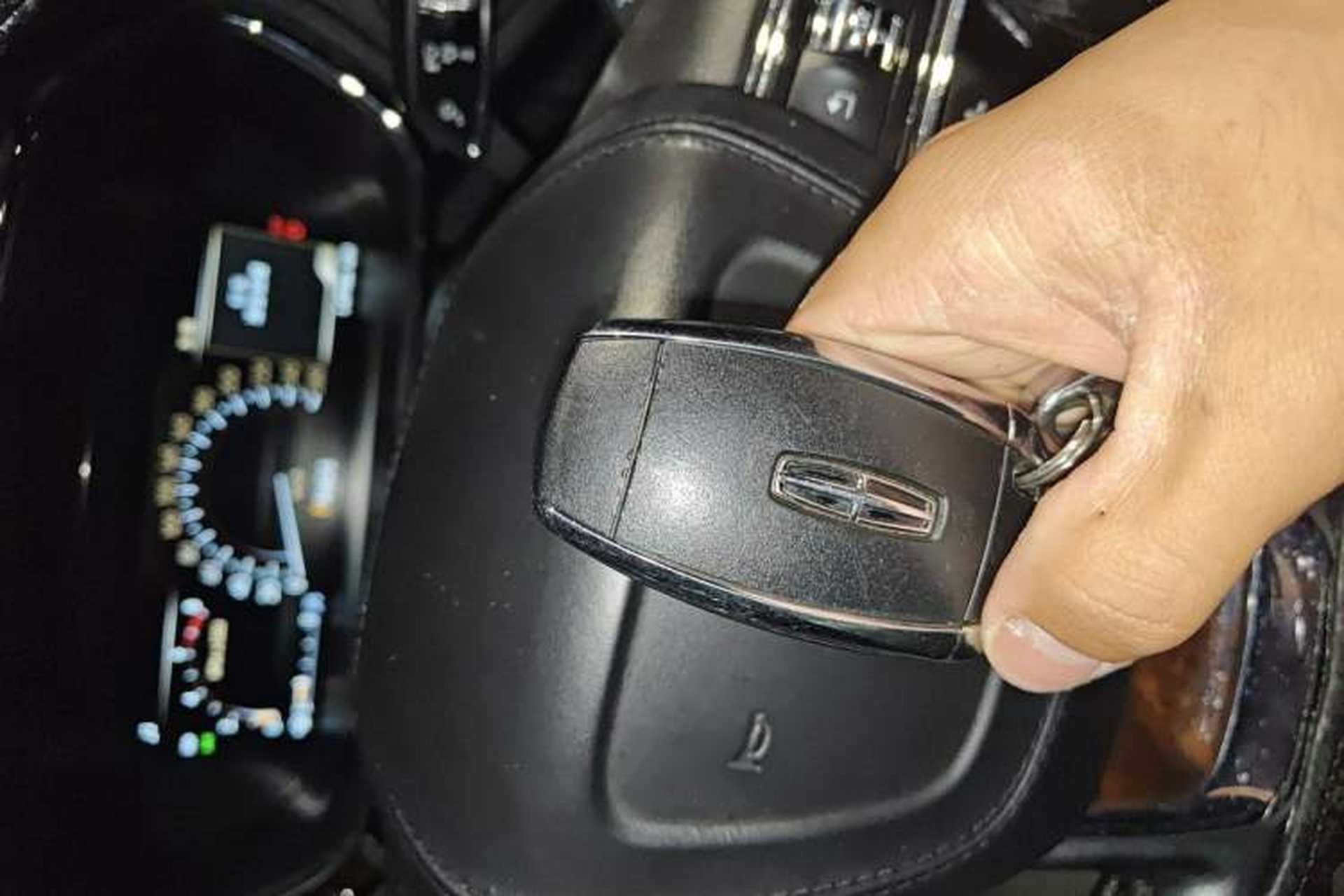 Used Lincoln Continental 2017 2.0T Two-Wheel Drive Prestige Edition Vehicle Key