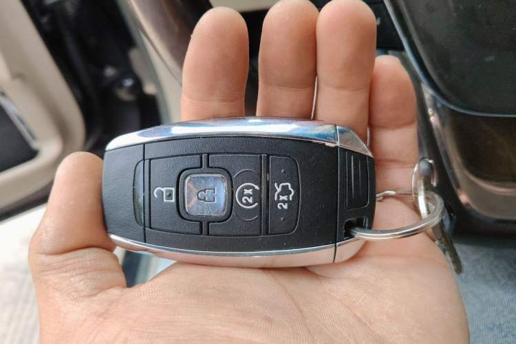 Used Lincoln Continental 2017 2.0T Two-Wheel Drive Deluxe Edition Vehicle Key