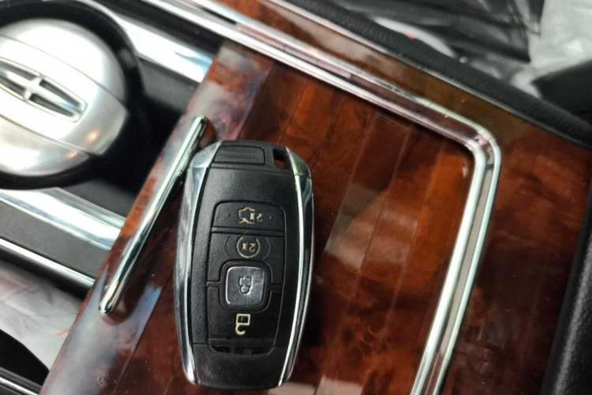 Used Lincoln Continental 2017 2.0T Two-Wheel Drive Deluxe Edition Vehicle Key