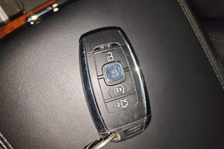 Used Lincoln Continental 2017 2.0T Two-Wheel-Drive Luxury Edition Vehicle Key