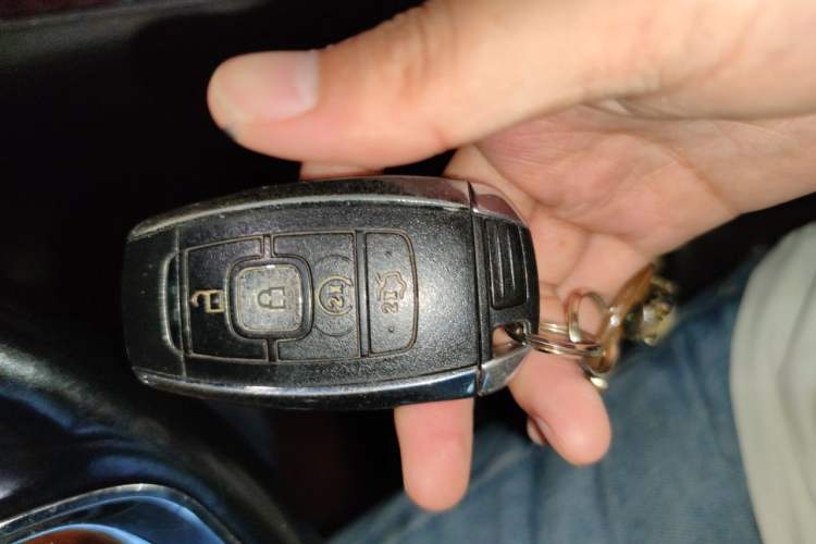 Used Lincoln Continental 2017 2.0T Two-Wheel Drive Deluxe Edition Vehicle Key