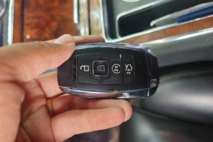 Used Lincoln Continental 2017 3.0T Four-Wheel Drive Prestige Edition Vehicle Key
