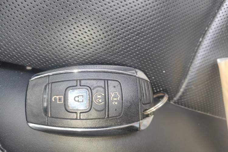 Used Lincoln Continental 2017 2.0T Two-Wheel-Drive Luxury Edition Vehicle Key