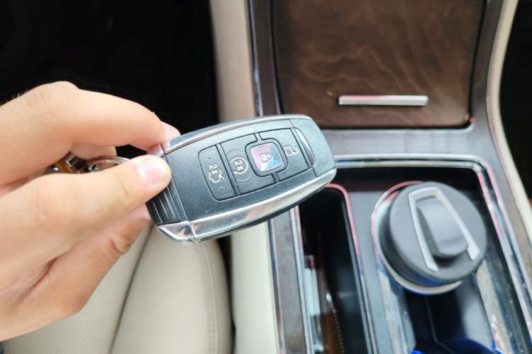 Used Lincoln Continental 2017 2.0T Two-Wheel Drive Deluxe Edition Vehicle Key
