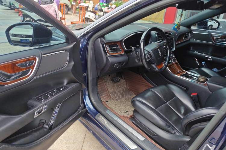 Used Lincoln Continental 2017 2.0T Two-Wheel-Drive Luxury Edition Driver Seat