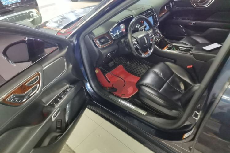 Used Lincoln Continental 2017 2.0T Two-Wheel-Drive Luxury Edition Driver Seat