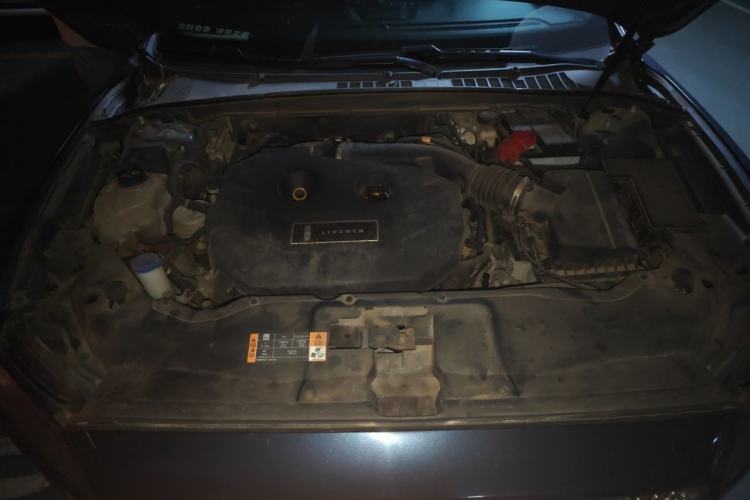 Used Lincoln Continental 2017 2.0T Two-Wheel Drive Deluxe Edition Engine Bay