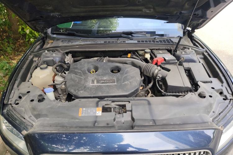 Used Lincoln Continental 2017 2.0T Two-Wheel Drive Prestige Edition Engine Bay
