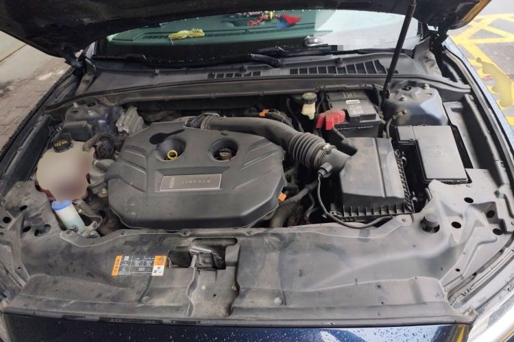 Used Lincoln Continental 2017 2.0T Two-Wheel Drive Deluxe Edition Engine Bay