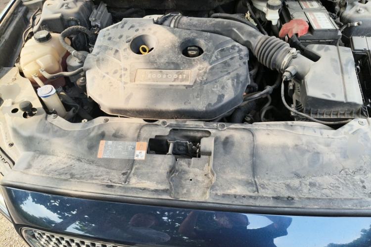 Used Lincoln Continental 2017 2.0T Two-Wheel Drive Prestige Edition Engine Bay