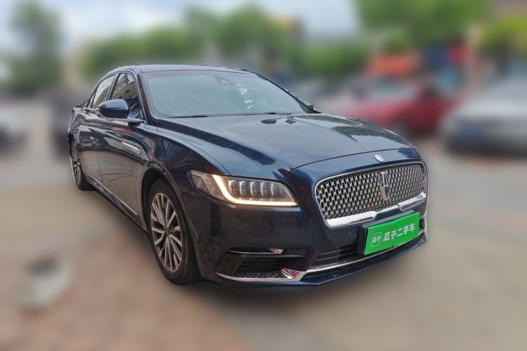 Used Lincoln Continental 2017 2.0T Two-Wheel-Drive Luxury Edition Front Right 45 Deg