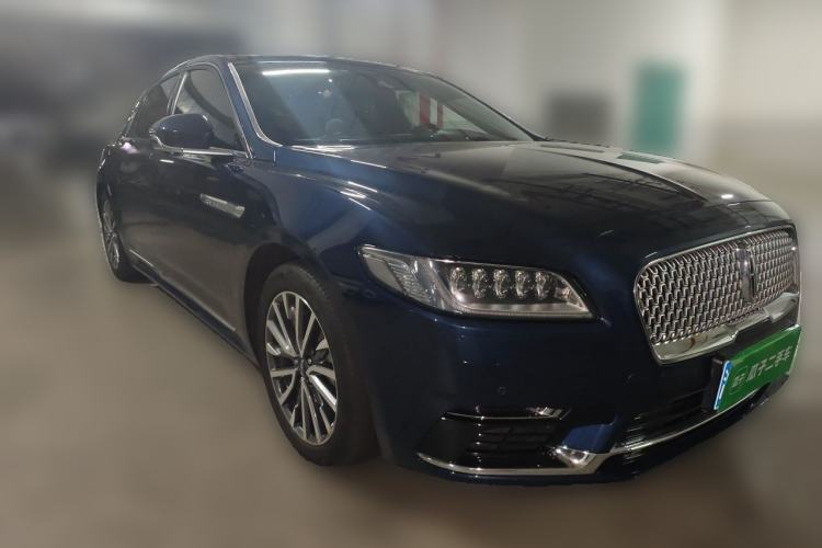 Used Lincoln Continental 2017 2.0T Two-Wheel-Drive Luxury Edition Front Right 45 Deg