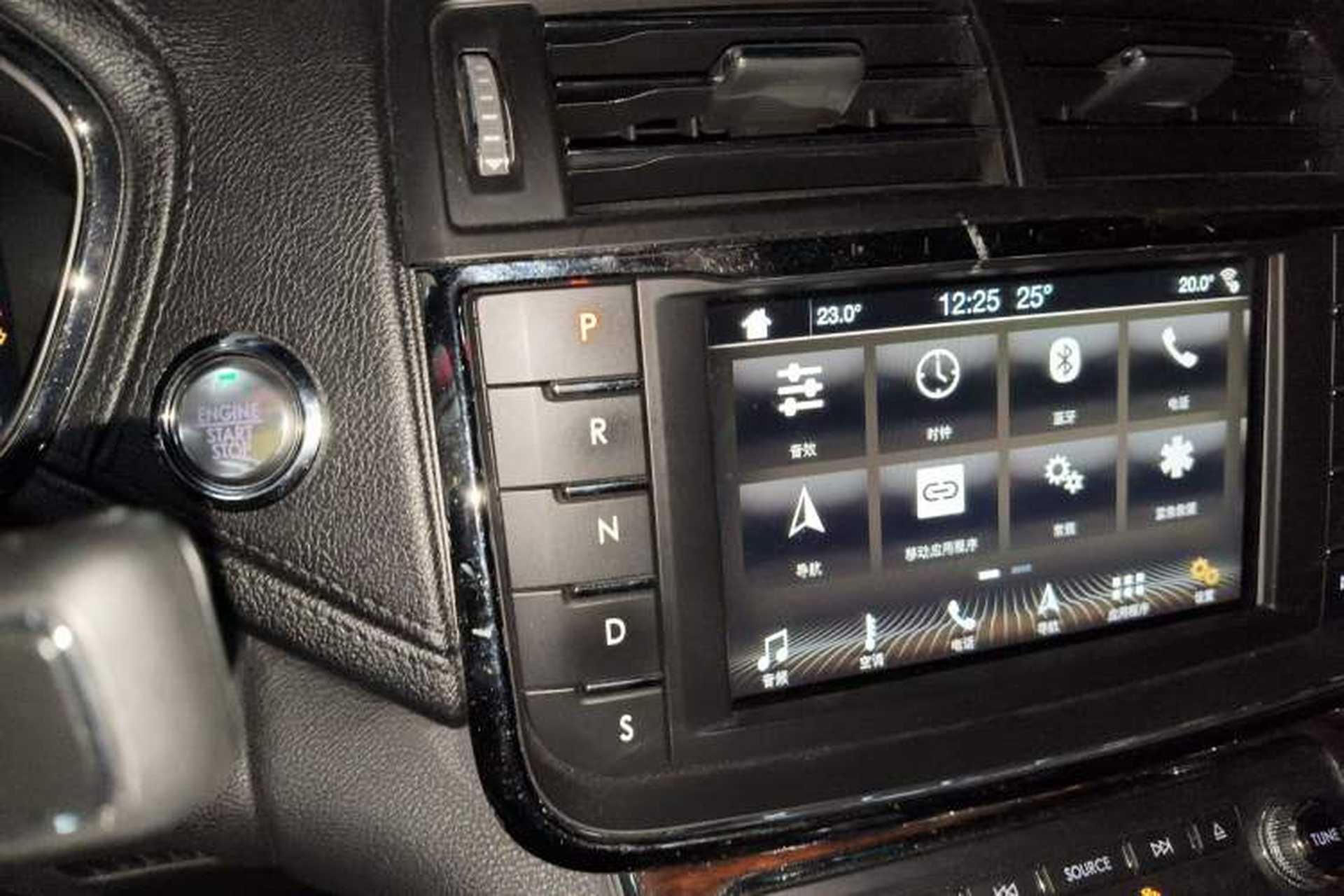 Used Lincoln Continental 2017 2.0T Two-Wheel Drive Prestige Edition Gear Lever