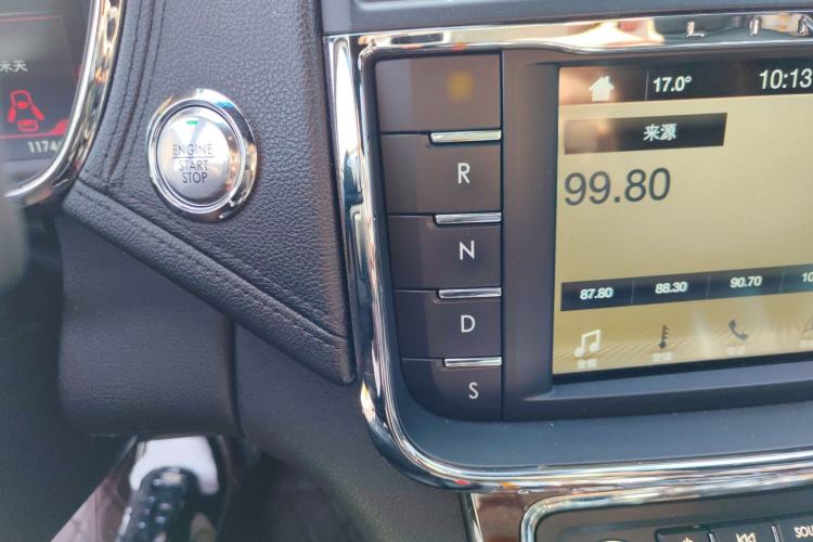 Used Lincoln Continental 2017 2.0T Two-Wheel Drive Prestige Edition Gear Lever