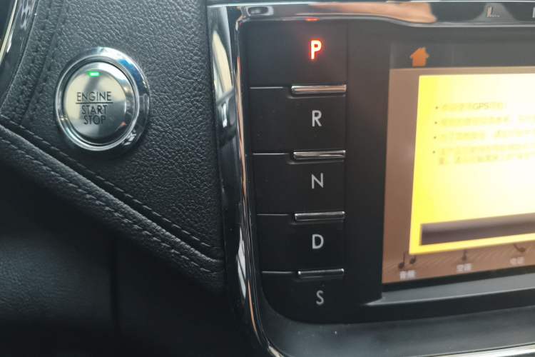 Used Lincoln Continental 2017 2.0T Two-Wheel Drive Deluxe Edition Gear Lever