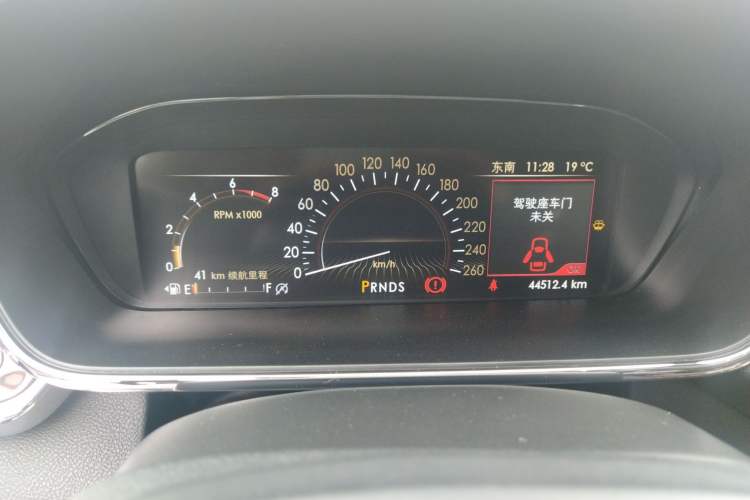 Used Lincoln Continental 2017 2.0T Two-Wheel Drive Deluxe Edition Instrument Cluster