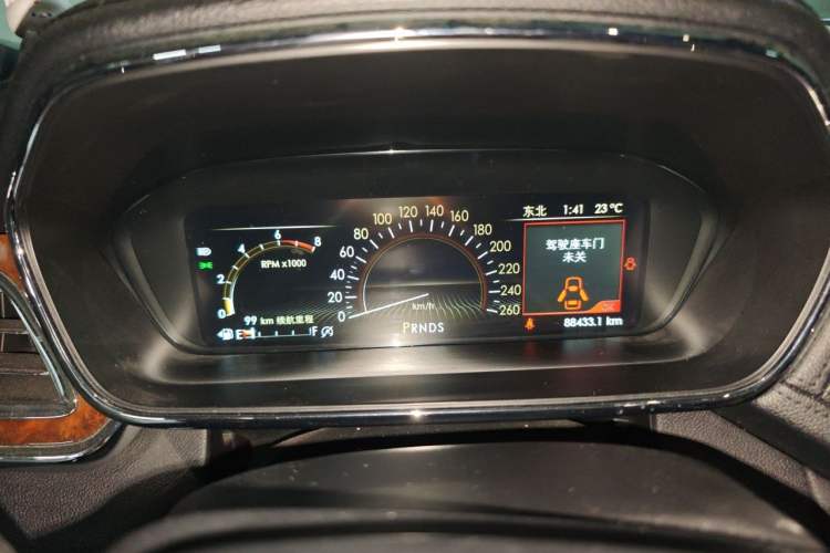 Used Lincoln Continental 2017 2.0T Two-Wheel-Drive Luxury Edition Instrument Cluster