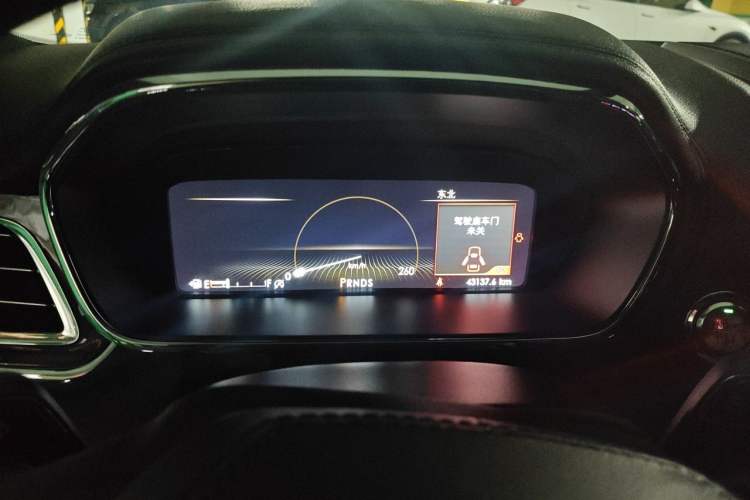 Used Lincoln Continental 2017 2.0T Two-Wheel Drive Prestige Edition Instrument Cluster