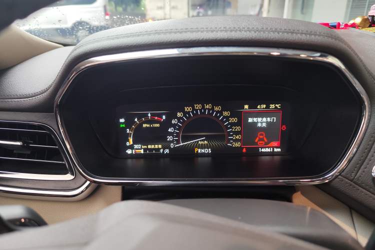 Used Lincoln Continental 2017 2.0T Two-Wheel Drive Deluxe Edition Instrument Cluster