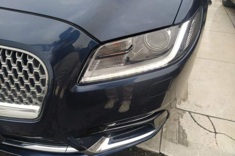 Used Lincoln Continental 2017 2.0T Two-Wheel Drive Deluxe Edition Left Front Headlight