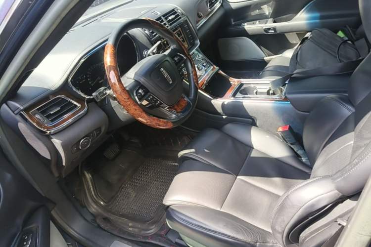 Used Lincoln Continental 2017 3.0T Four-Wheel Drive Prestige Edition Left Front Seat