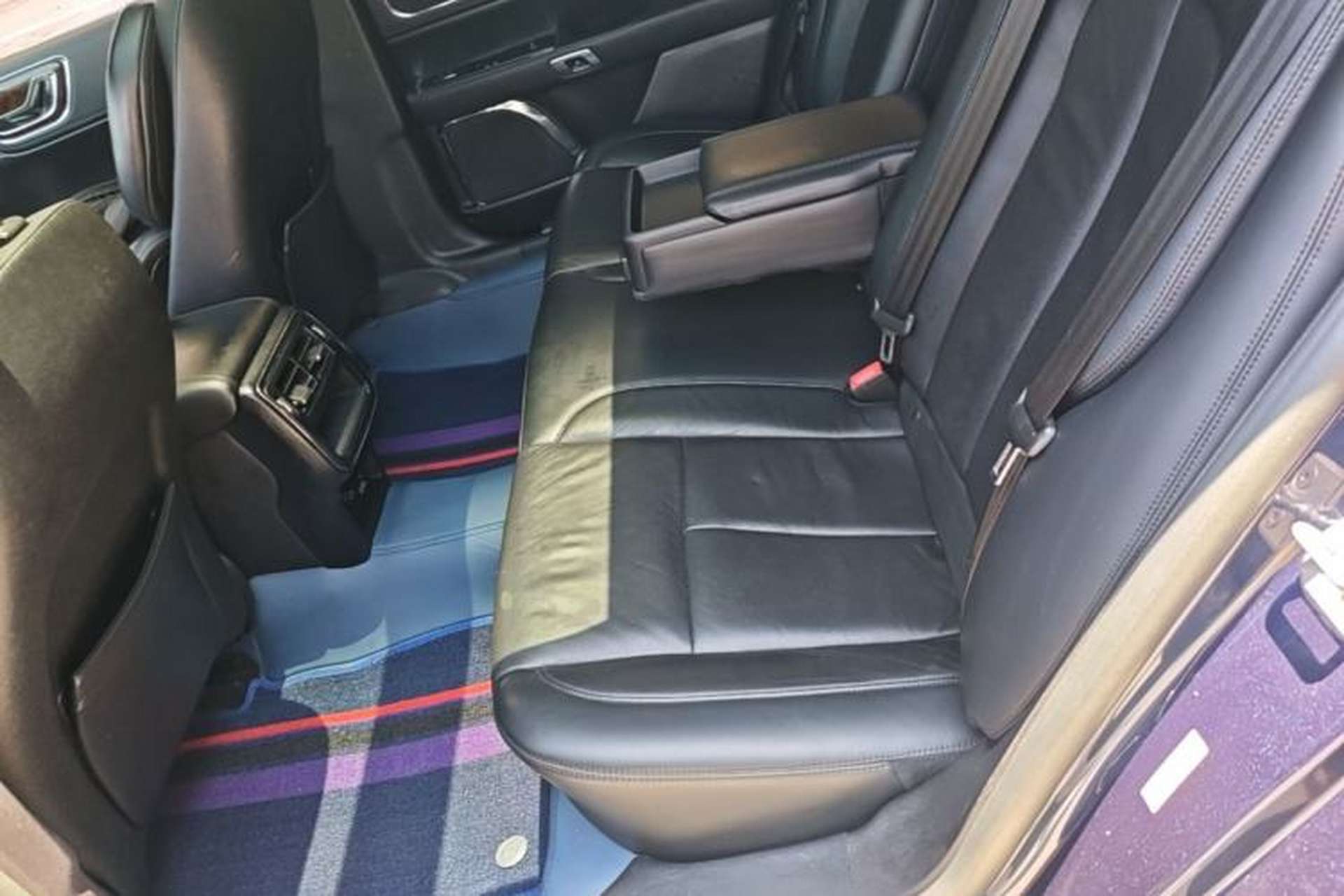 Used Lincoln Continental 2017 2.0T Two-Wheel Drive Deluxe Edition Left Rear Seat