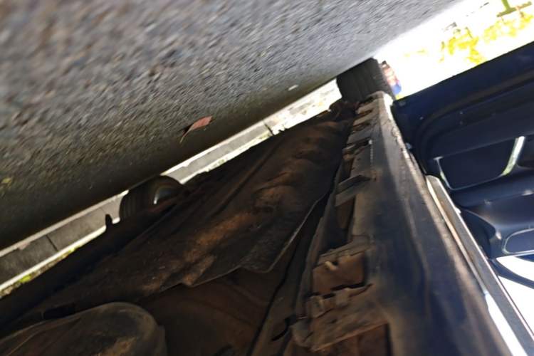 Used Lincoln Continental 2017 2.0T Two-Wheel Drive Deluxe Edition Left Side Sill