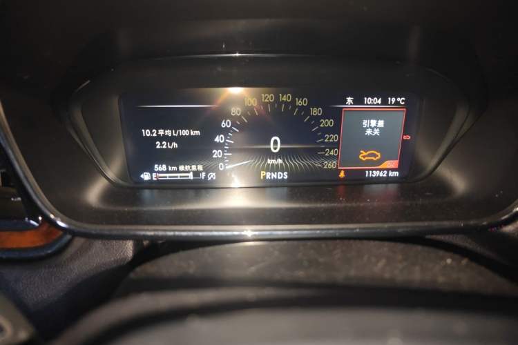 Used Lincoln Continental 2017 2.0T Two-Wheel Drive Deluxe Edition Odometer Close Up