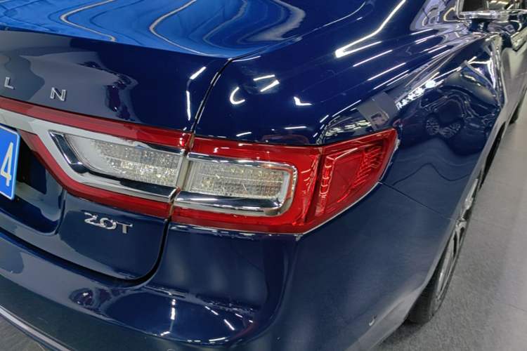 Used Lincoln Continental 2017 2.0T Two-Wheel Drive Prestige Edition Right Rear Taillight