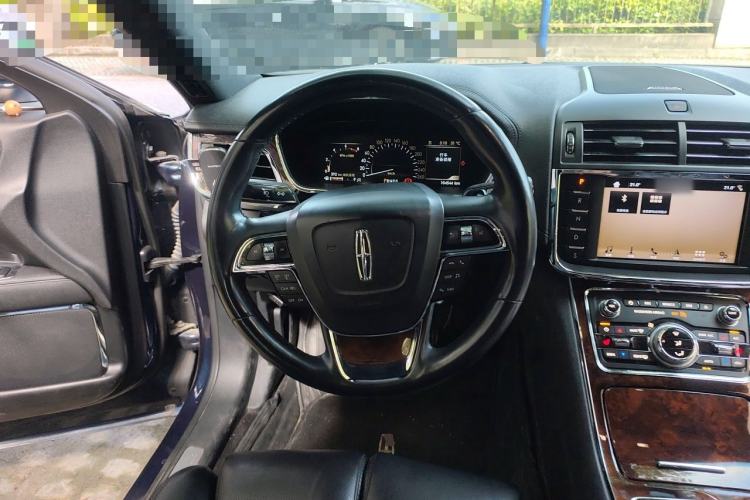 Used Lincoln Continental 2017 2.0T Two-Wheel Drive Deluxe Edition Steering Wheel