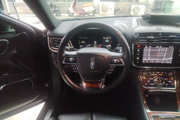 Used Lincoln Continental 2017 2.0T Two-Wheel Drive Deluxe Edition Steering Wheel