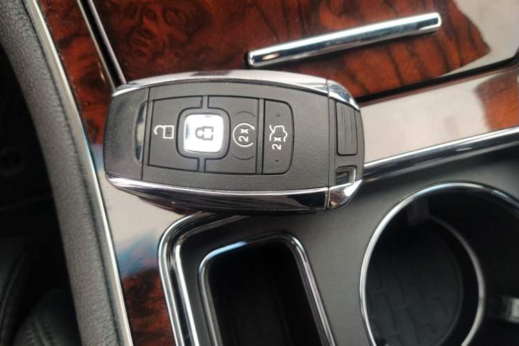 Used Lincoln Continental 2017 2.0T Two-Wheel Drive Deluxe Edition Vehicle Key