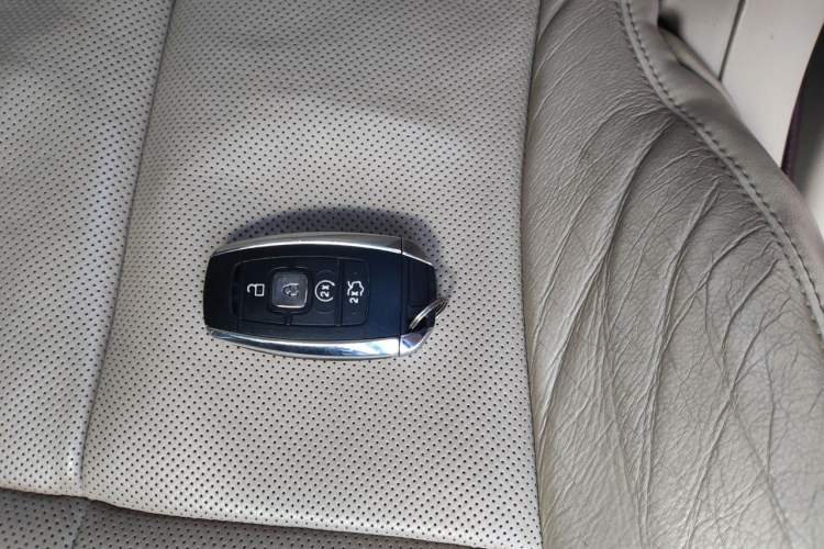 Used Lincoln Continental 2017 3.0T Four-Wheel Drive Prestige Edition Vehicle Key