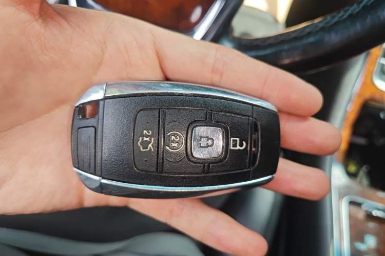Used Lincoln Continental 2017 3.0T Four-Wheel Drive Prestige Edition Vehicle Key