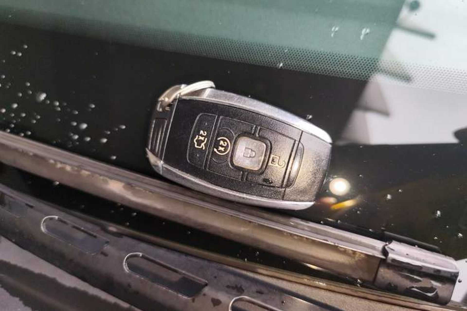 Used Lincoln Continental 2017 2.0T Two-Wheel Drive Deluxe Edition Vehicle Key