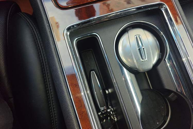 Used Lincoln Continental 2017 2.0T Two-Wheel Drive Prestige Edition Vehicle Key