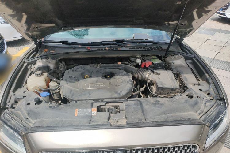 Used Lincoln Continental 2017 2.0T Two-Wheel Drive Deluxe Edition Engine Bay