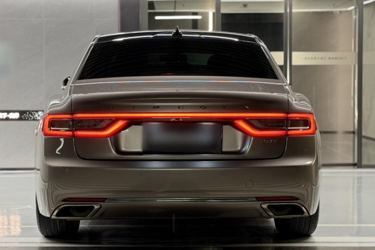 Used Lincoln Continental 2017 2.0T Two-Wheel Drive Deluxe Edition Exterior 4
