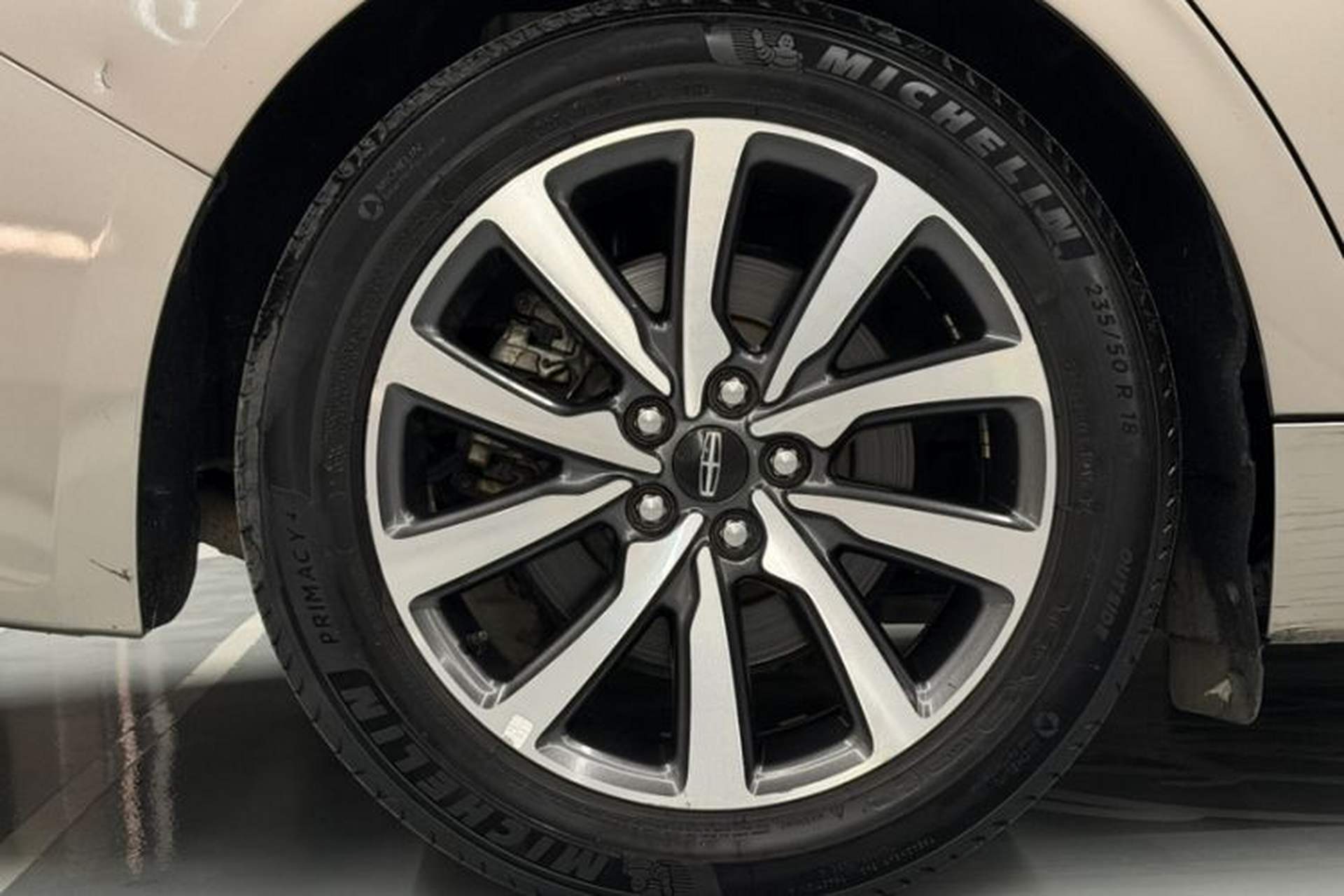 Used Lincoln Continental 2017 2.0T Two-Wheel Drive Deluxe Edition Exterior 6