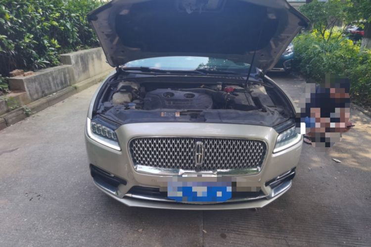 Used Lincoln Continental 2017 2.0T Two-Wheel Drive Prestige Edition Engine Bay