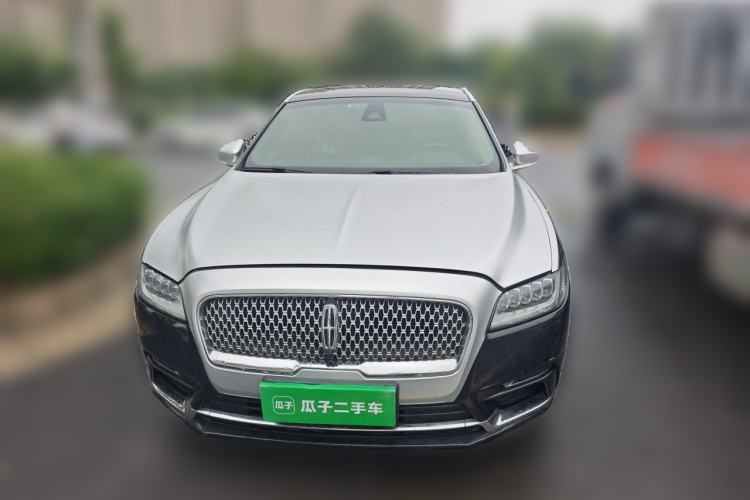 Used Lincoln Continental 2017 2.0T Two-Wheel-Drive Luxury Edition Front Right 45 Deg