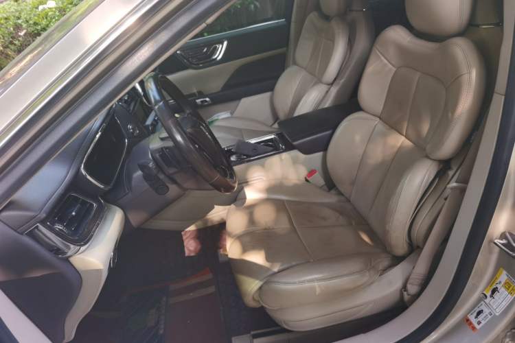 Used Lincoln Continental 2017 2.0T Two-Wheel Drive Prestige Edition Left Front Seat