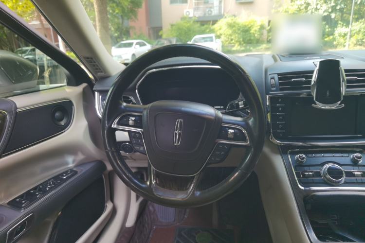 Used Lincoln Continental 2017 2.0T Two-Wheel Drive Prestige Edition Steering Wheel