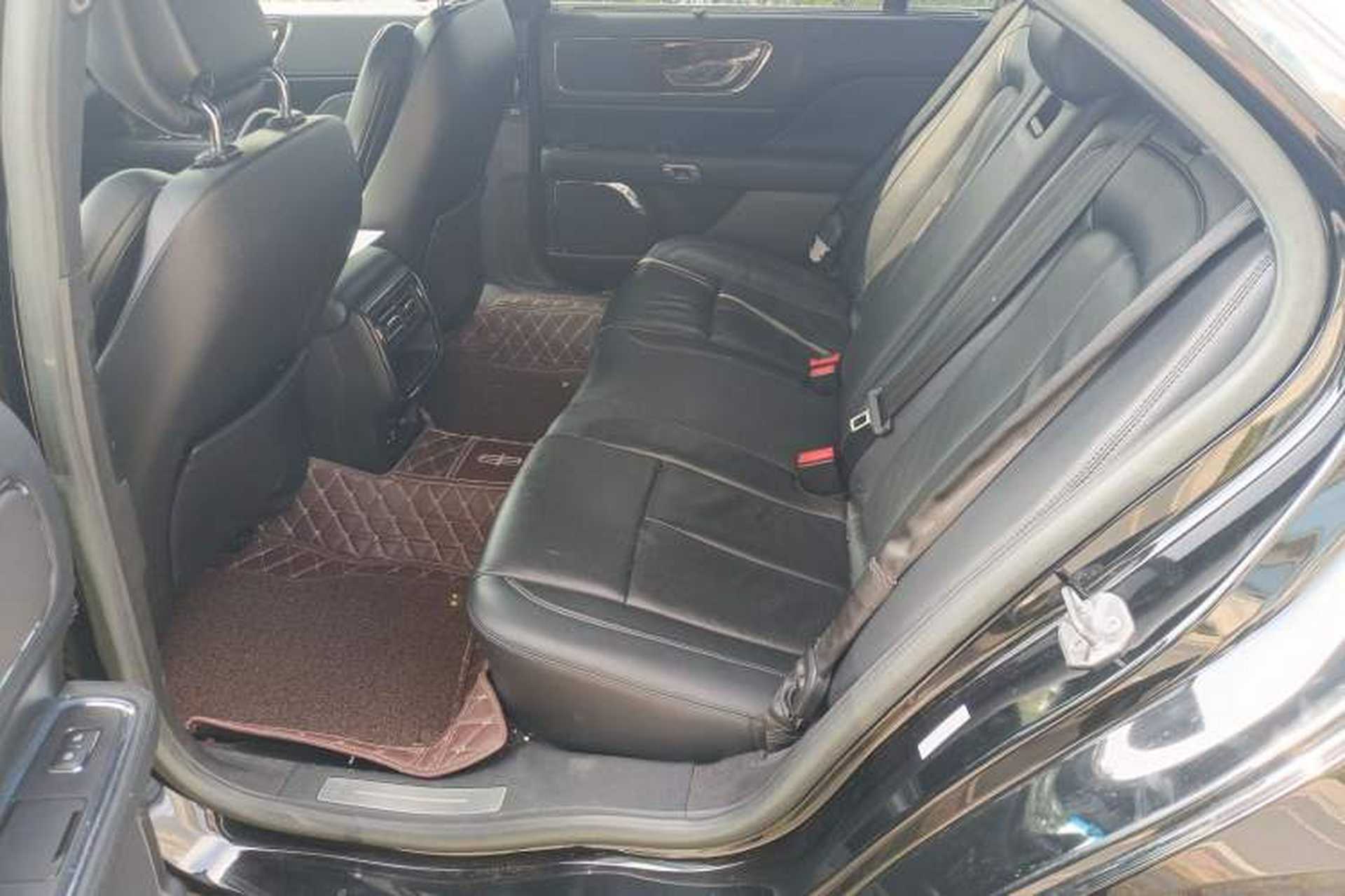 Used Lincoln Continental 2017 2.0T Two-Wheel-Drive Luxury Edition Left Rear Seat