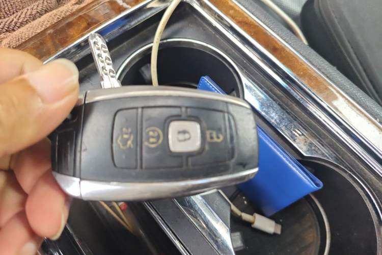 Used Lincoln Continental 2017 2.0T Two-Wheel Drive Prestige Edition Vehicle Key