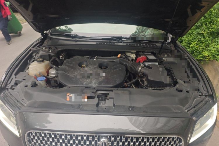 Used Lincoln Continental 2017 2.0T Two-Wheel Drive Deluxe Edition Engine Bay
