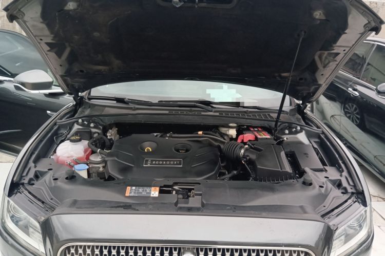 Used Lincoln Continental 2017 2.0T Two-Wheel Drive Deluxe Edition Engine Bay
